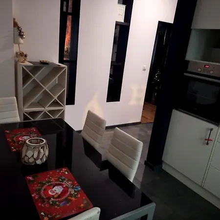 Blackapartment